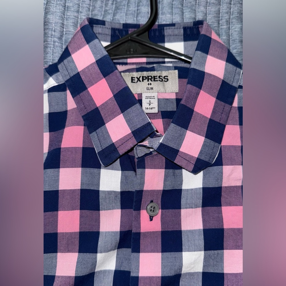 Express Men’s Slim Fit Long Sleeve Button-Up Shirt Size S – Pink Navy Plaid